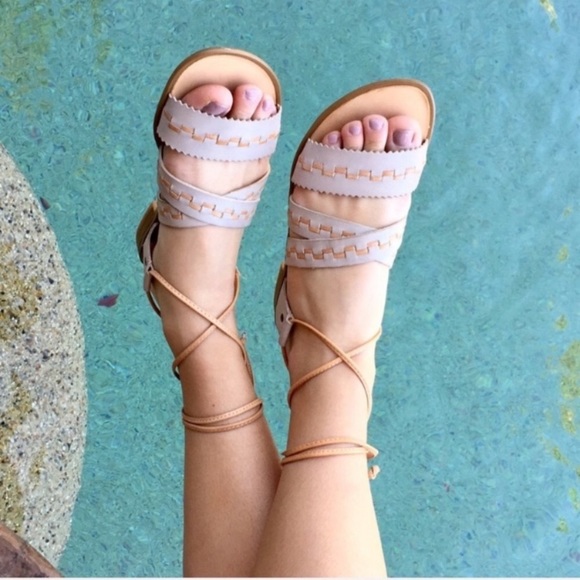 Latigo Gem Ankle Tie Flat Leather Sandals - Picture 3 of 8